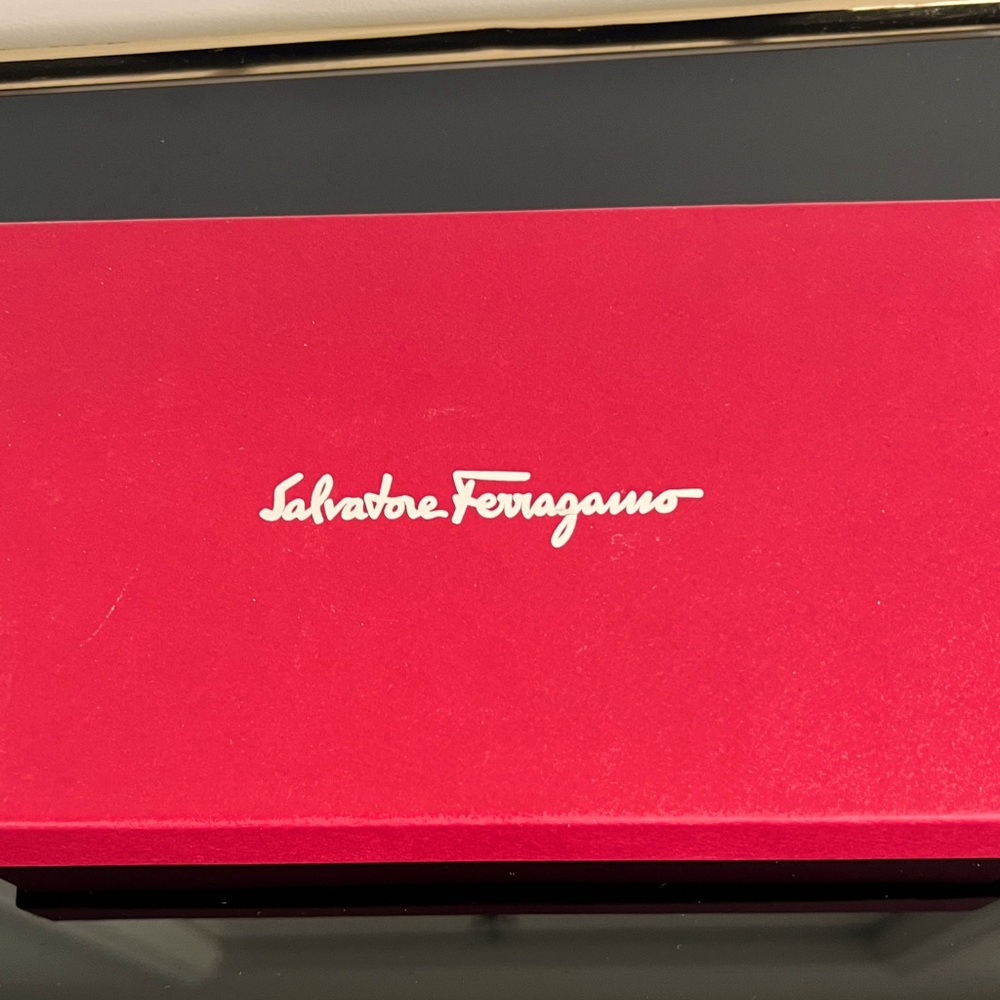 Salvatore Ferragamo Multiple Purpose Wallet BN - Picture 4 of 8